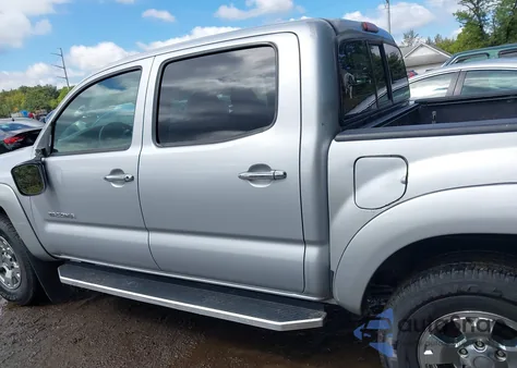 2011 Toyota Tacoma Base V6 из США, поврежденный, VIN 3TMLU4EN8BM075879